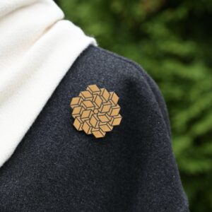 Reflective brooch "Geometric 2” gold